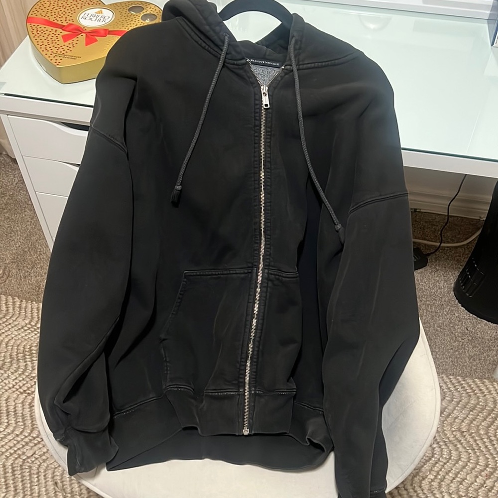 Brandy Melville oversized sweatshirt